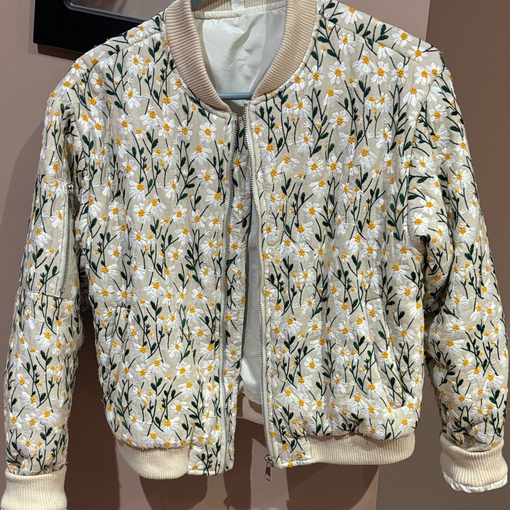 Women’s Floral Puffer Jacket - Cream and Green